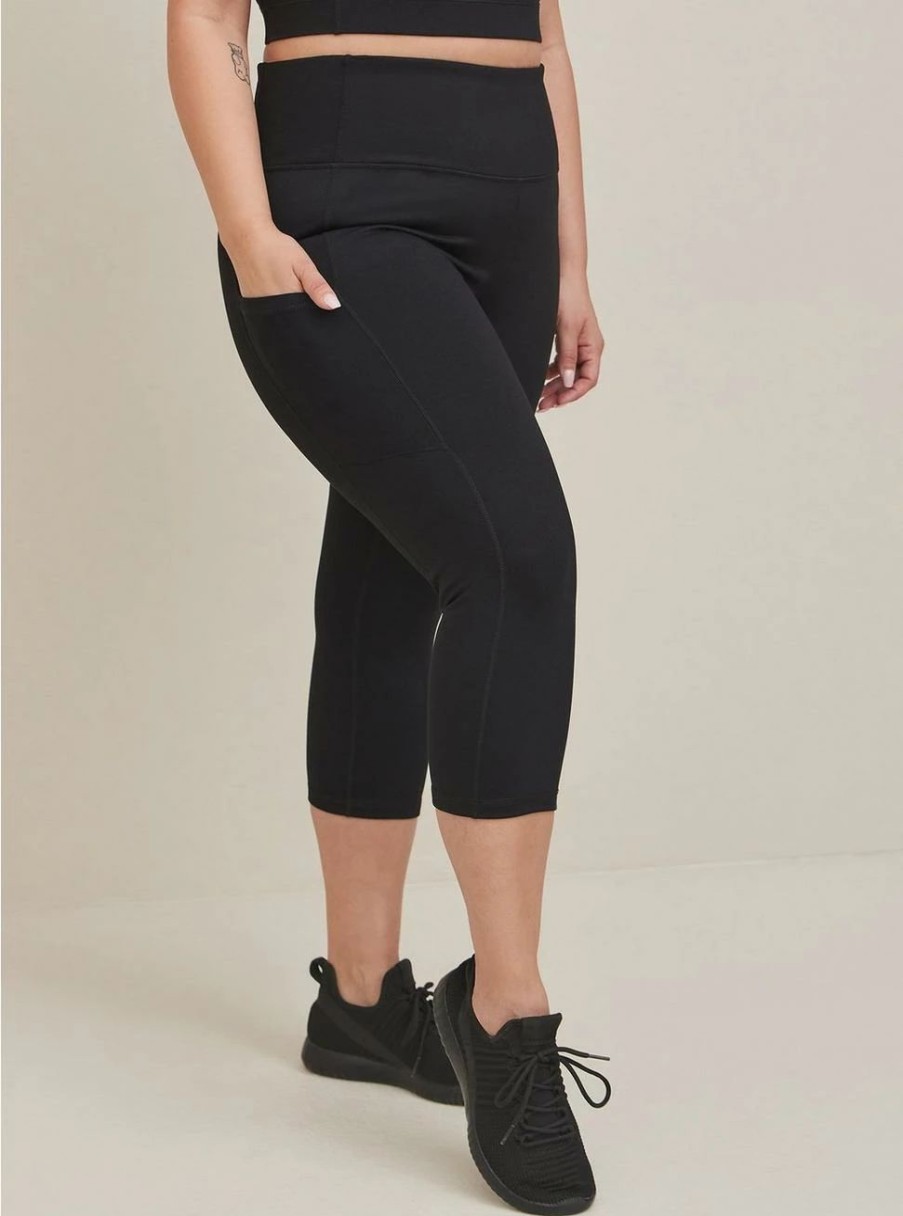 Bottoms * | Torrid Performance Core Capri Active Legging With Side Pockets