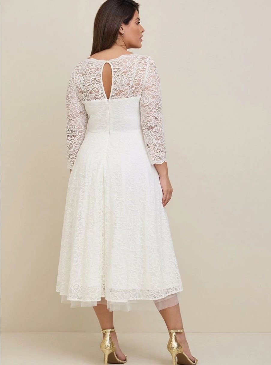 Dresses * | Torrid Ivory Lace Tea-Length Wedding Dress