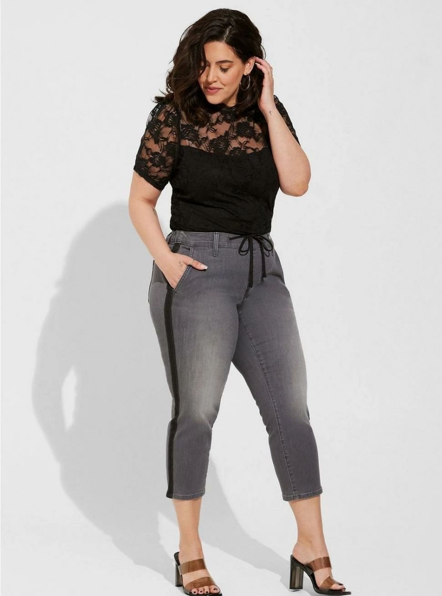 Jeans * | Torrid Crop Pull On Boyfriend Straight Super Soft Mid-Rise Jean