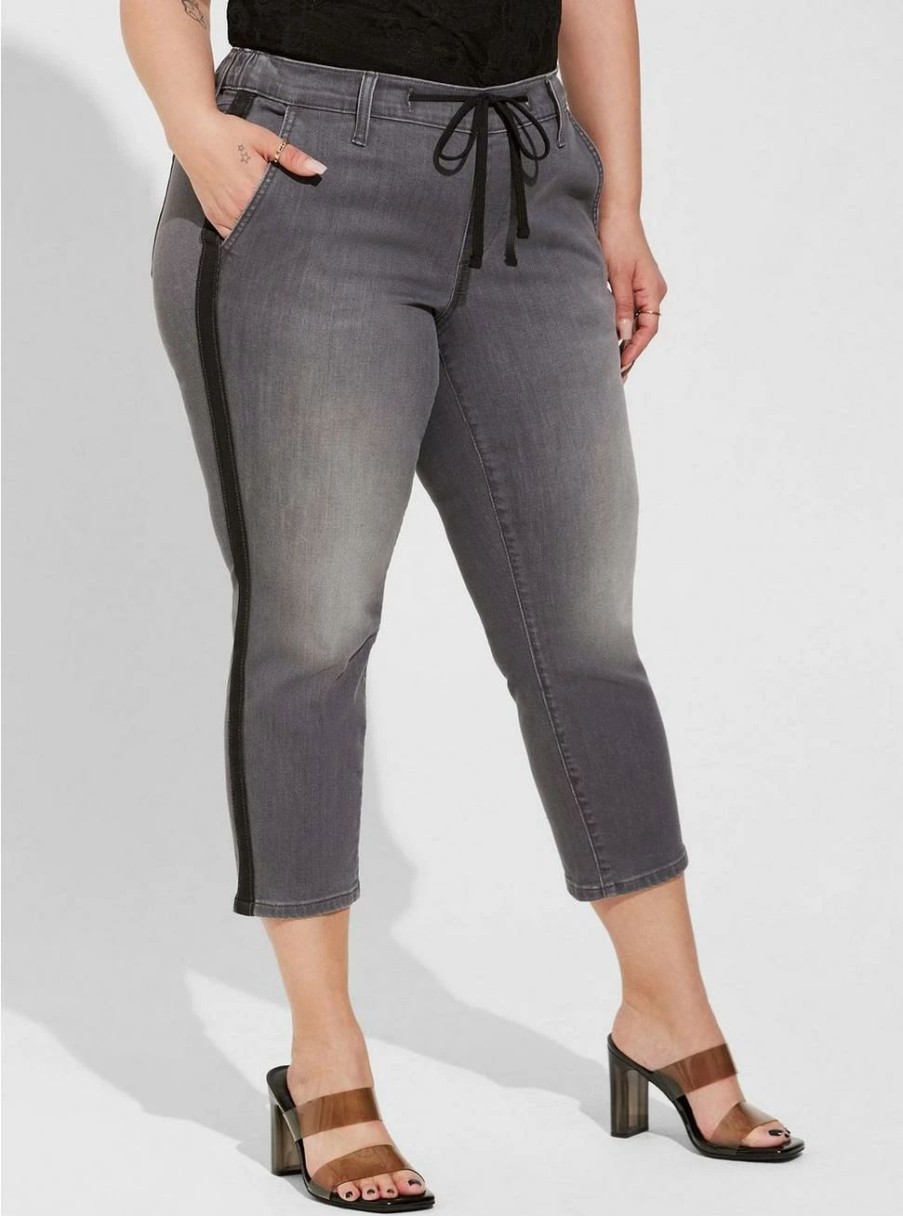 Jeans * | Torrid Crop Pull On Boyfriend Straight Super Soft Mid-Rise Jean