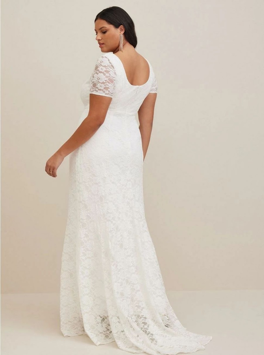 Dresses * | Torrid Ivory Lace Short Sleeve Fit & Flare Wedding Dress