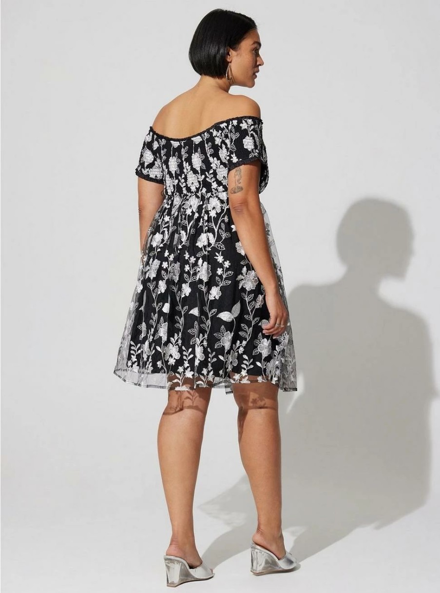 Dresses * | Torrid Mini Lace Smocked Off Shoulder Dress